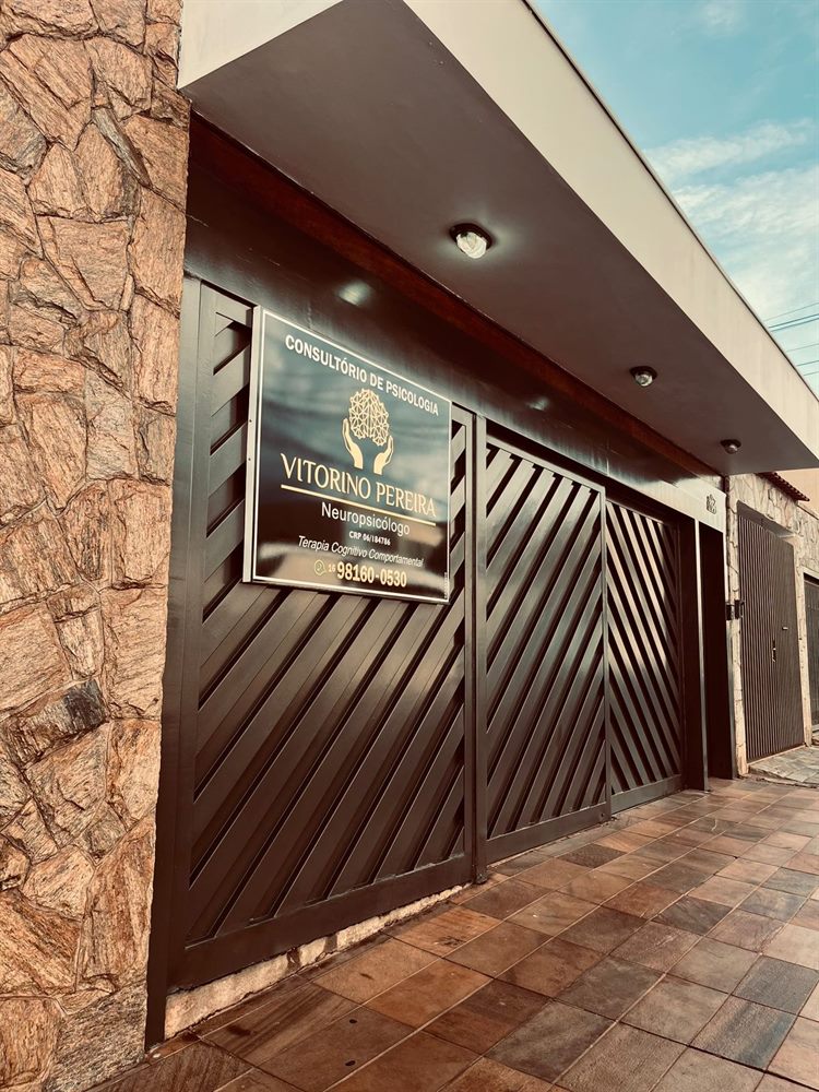 Fachada do consultório de psicologia de Vitorino Pereira Neto em Ribeirão Preto